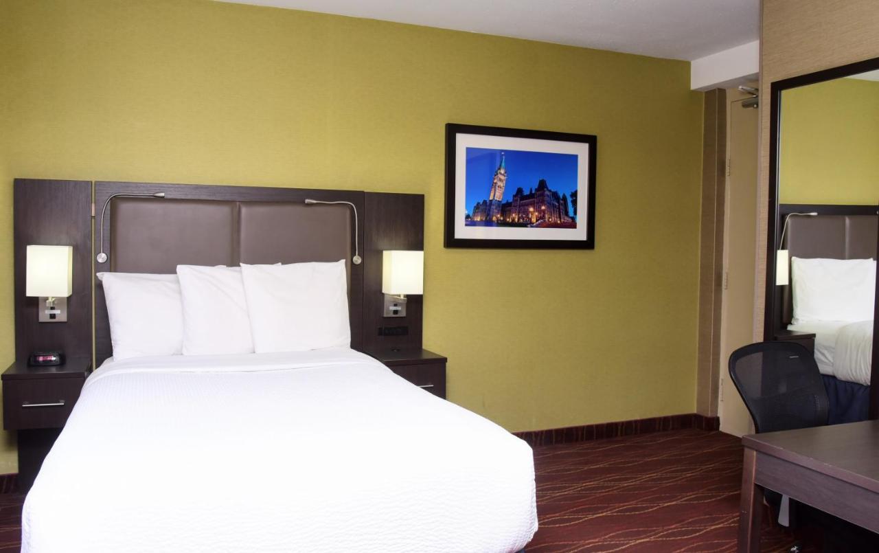 Days Inn By Wyndham Ottawa Exterior foto