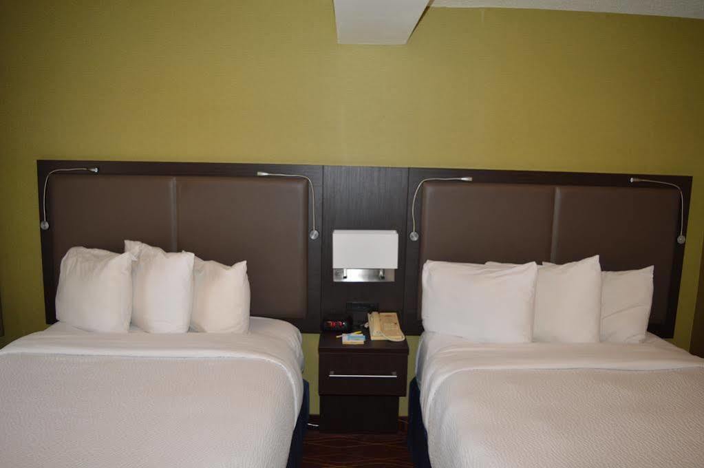 Days Inn By Wyndham Ottawa Exterior foto